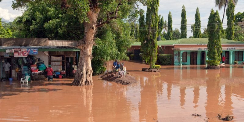 CAMEROON: Douala sinks due to climatic stress©Vadim Petrakov/Shutterstock
