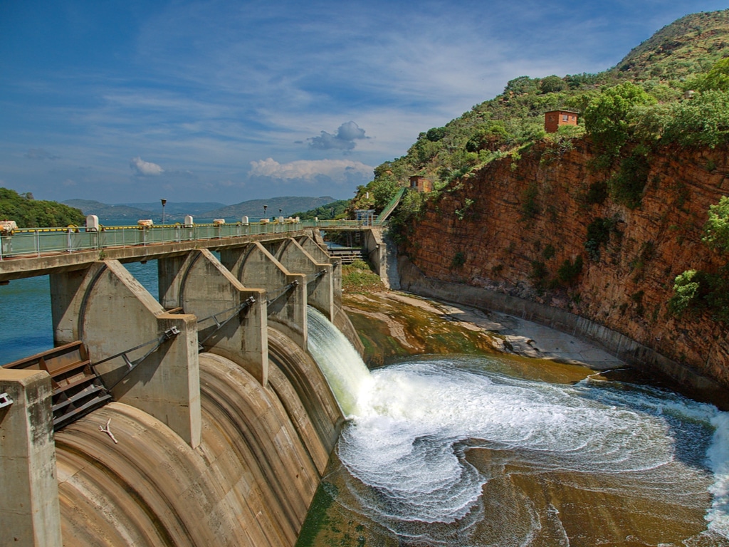 KENYA : la NWHSA lance un nouvel appel d’offres pour le barrage polyvalent de Koru-Soin©irabel8/Shutterstock