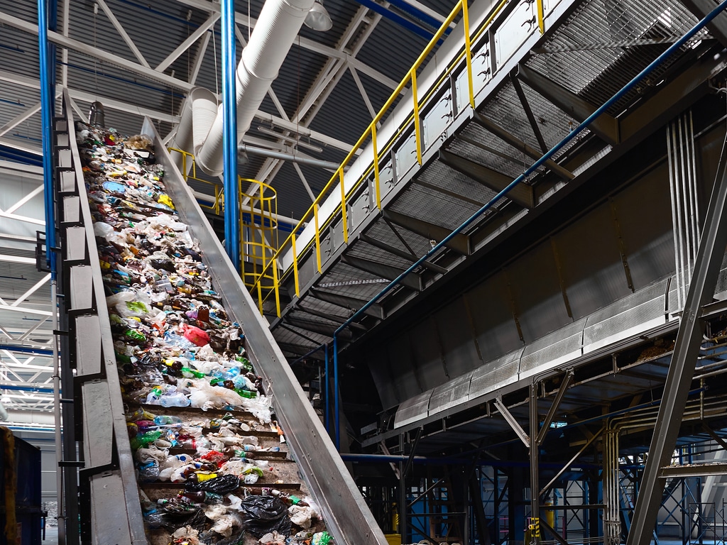 BÉNIN : les opérations de gestion des déchets seront bientôt informatisées à Nokoué©RYosha/Shutterstock