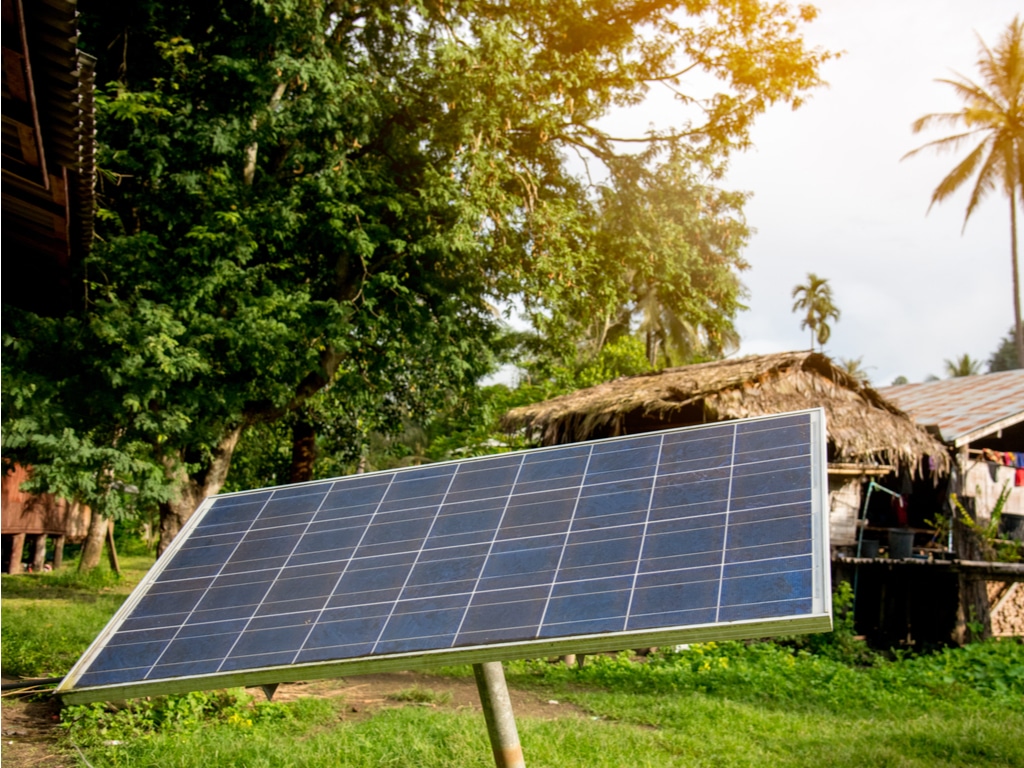 BENIN: Greenlight planet and Aress electrify 5,000 households with solar power©Theeraphong