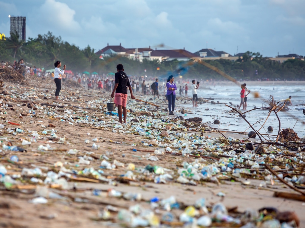 AFRIQUE DU SUD : Sasol et l’AEPW s’allient contre les déchets plastiques©Maxim Blinkov/Shutterstock