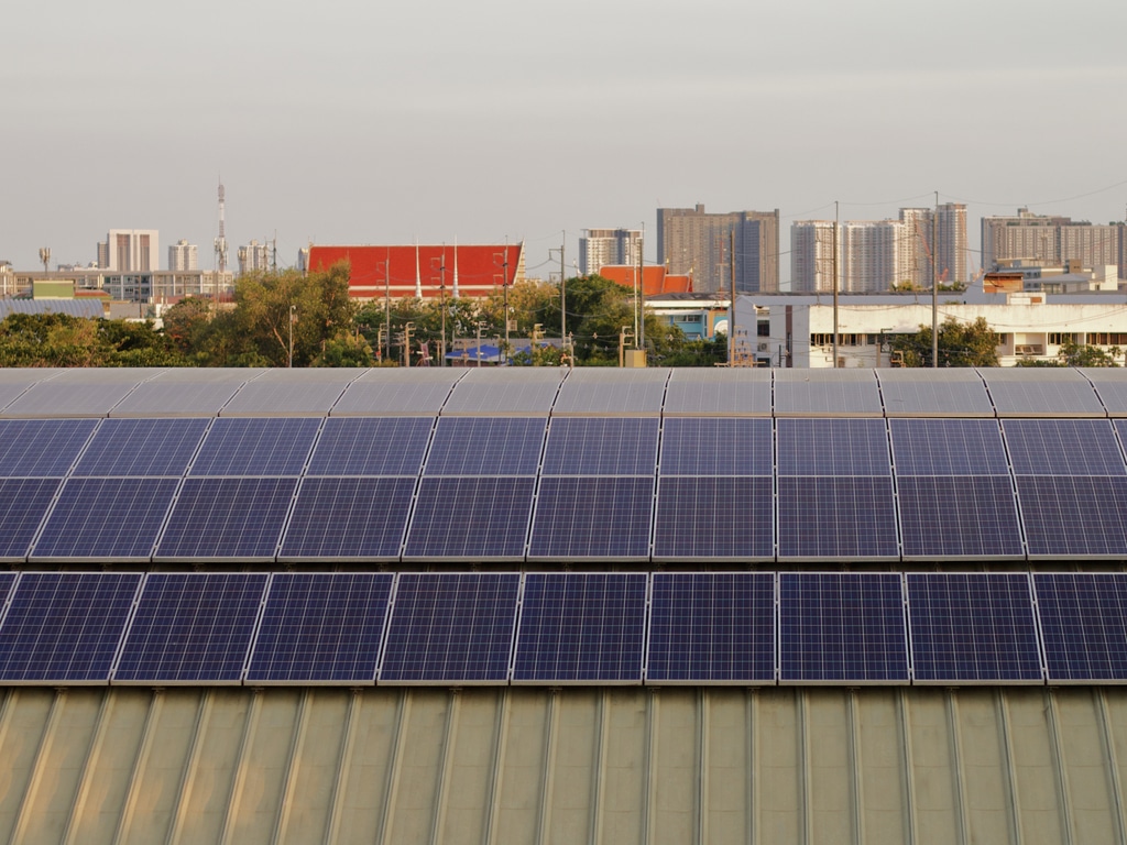 AFRIQUE : une levée de fonds de Solarise pour fournir le solaire aux entreprises ©Healthcare_medicalstock/Shutterstock
