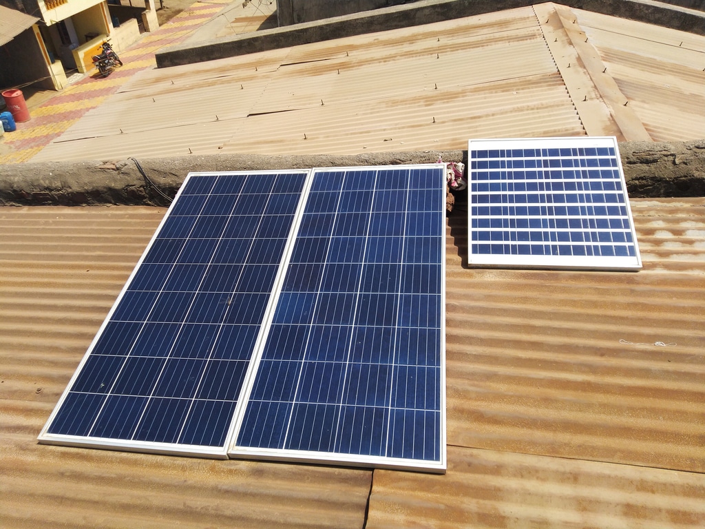NIGERIA: Lumos obtains $35 million from DFC for electrification via solar kits ©HP Patel/Shutterstock