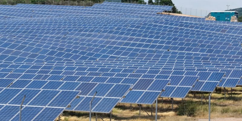 MADAGASCAR : Mada Green construit une centrale solaire hybride à Andranotakatra©sanddebeautheil/Shutterstock