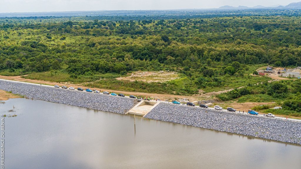 BÉNIN : le barrage d’Ayédjoko entrera en service avant la fin de 2020© Soneb