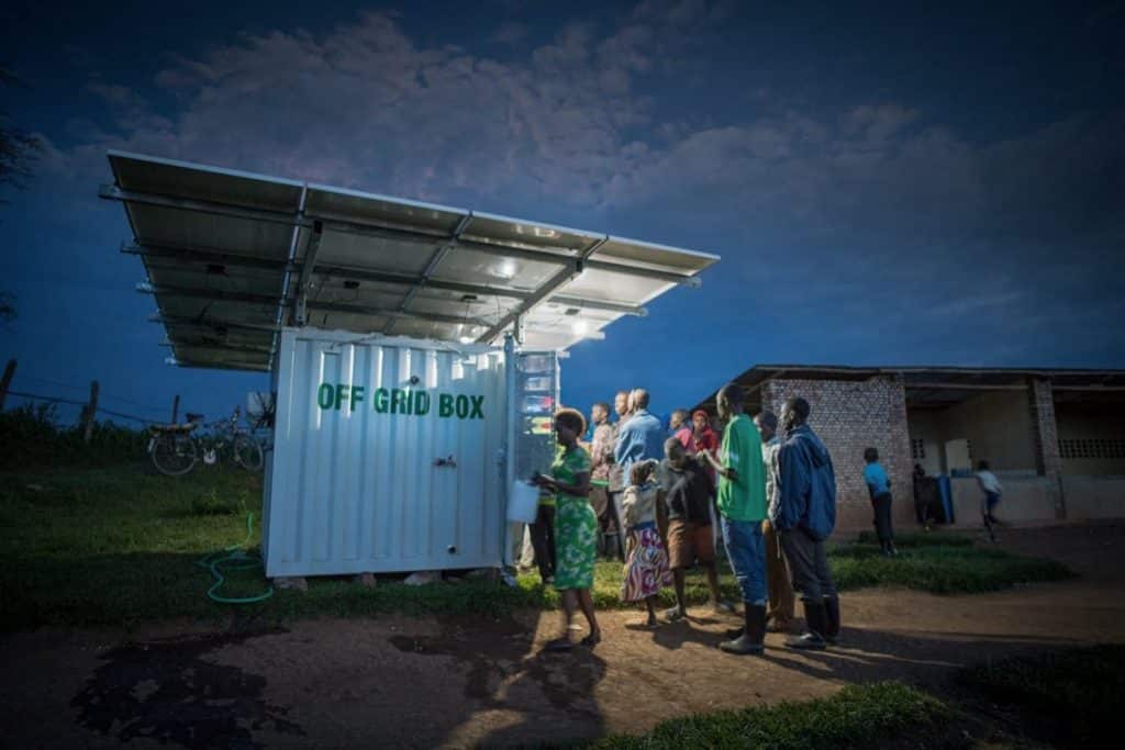 RWANDA: Engie and OffGridBox provide green energy, water and Wi-Fi in Kigali ©UNDP