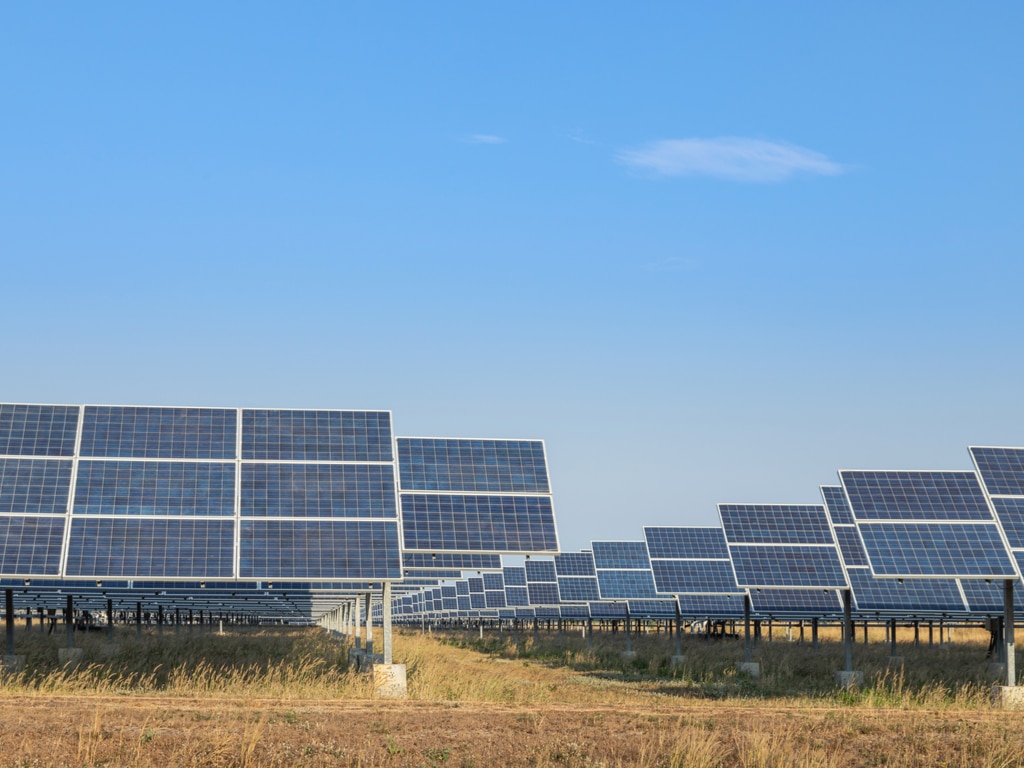 GHANA : Elecnor livre une centrale solaire photovoltaïque de 6,5 MWc à Lawra©Soonthorn Wongsaita/Shutterstock