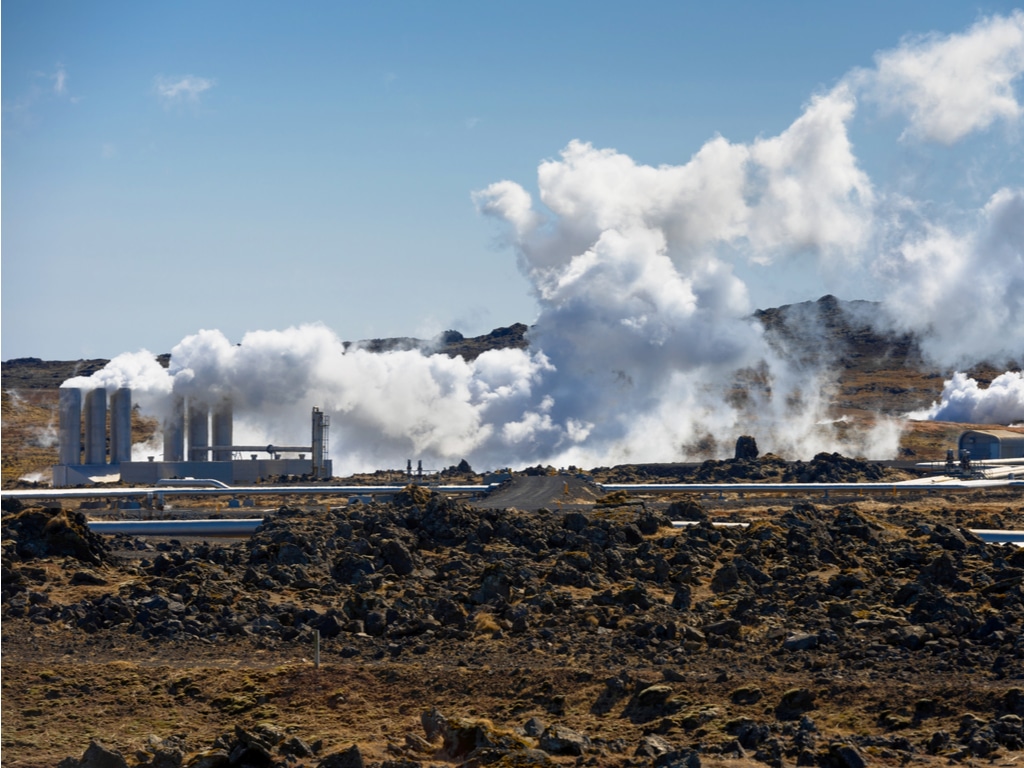 ETHIOPIA: DFC awards $1.55 million grant to Tulu Moye geothermal project©SvedOliver/Shutterstock
