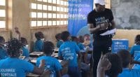 CAMEROON: Fabrice Ondoua talks about the environment to schoolchildren in the East of the country ©unicefcameroon/Shutterstock