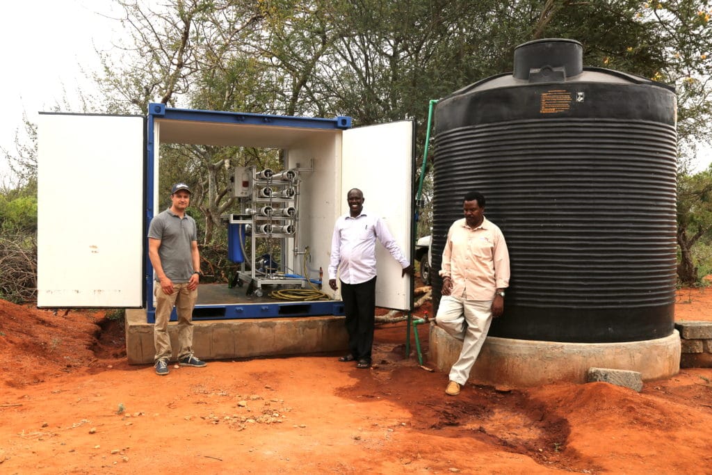 KENYA : CFM et DFCD financent 200 systèmes de dessalement à l’énergie solaire à Kitui©Solar Water Solutions (SWS)