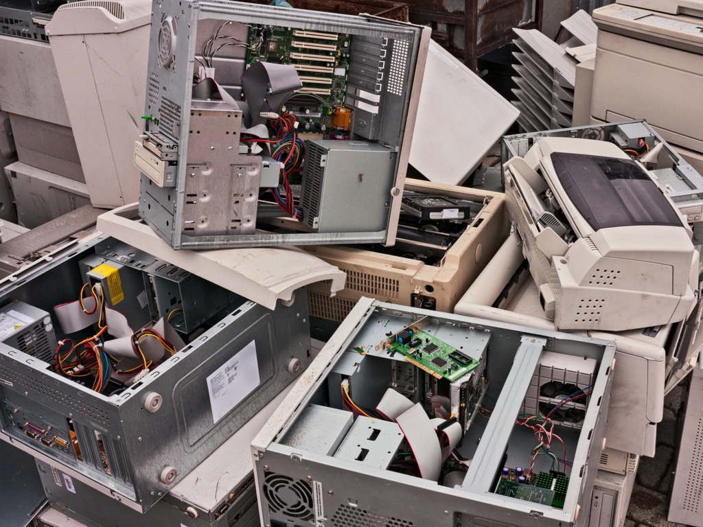 EGYPT: an application to exchange e-waste for vouchers©ermess/Shutterstock