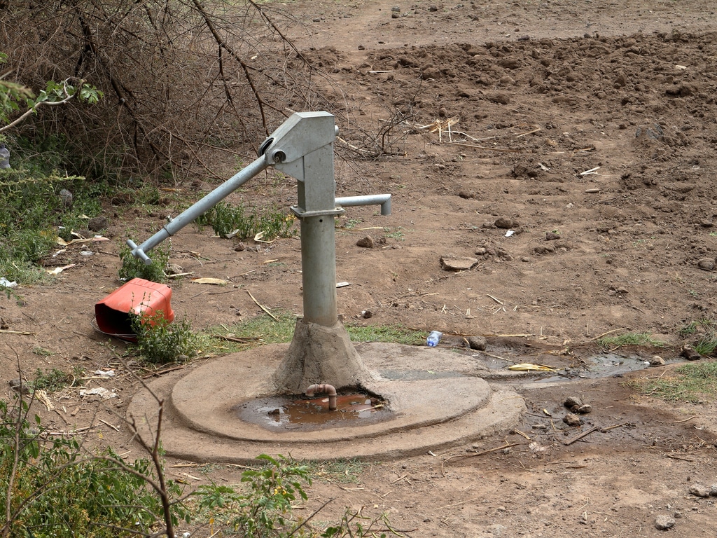 IVORY COAST: 209 manual pumps have been rehabilitated to improve access to water in N'zi©hecke61/Shutterstock