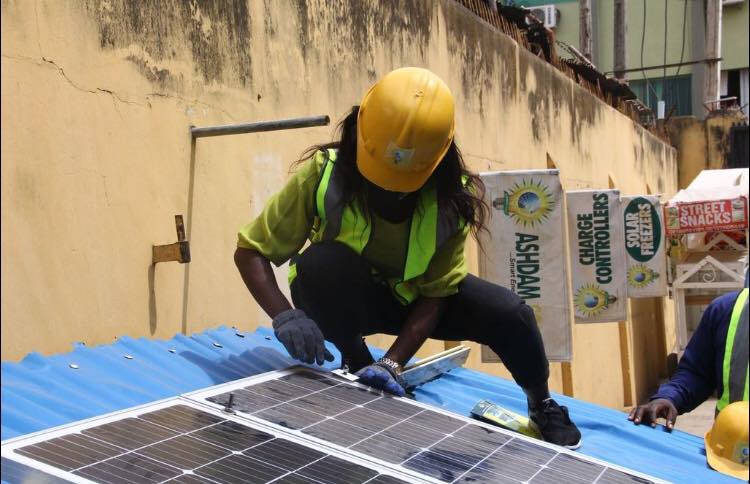 NIGERIA: USADF and All On award nine green energy suppliers©Ashdam Solar Company