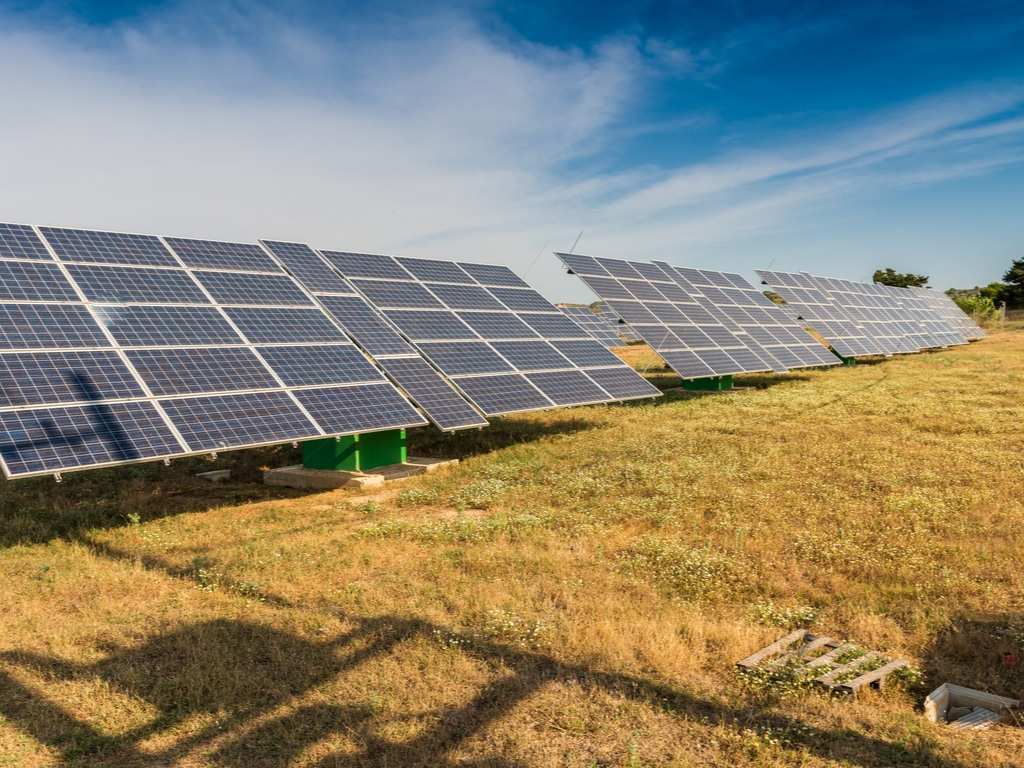 SENEGAL: ASER launches a call for tenders for 133 solar mini grids in rural areas©pisaphotography/Shutterstock