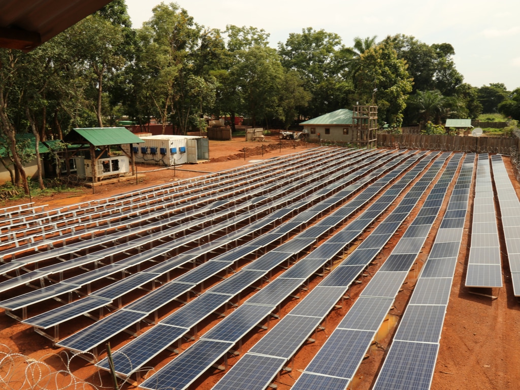 CAMEROON: the Maroua and Guider solar power plants (25 MWp) tax-exempt ©Sebastian Noethlichs/Shutterstock