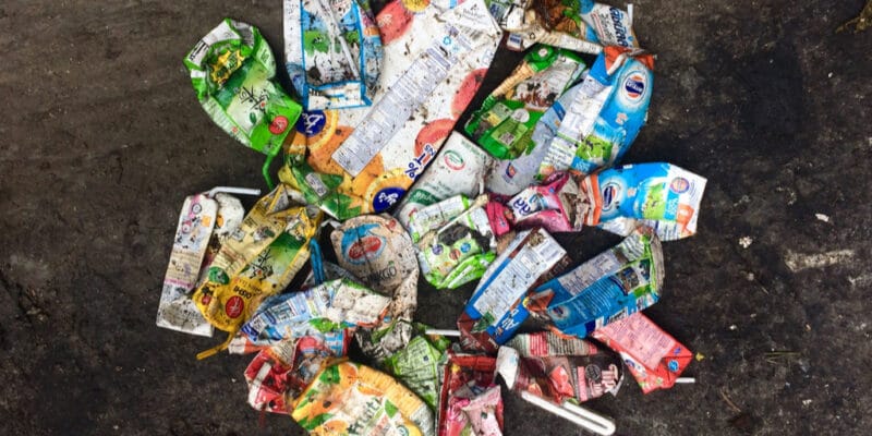 NIGERIA : Onward s’associe à Tetra Pak pour recycler les cartons à boissons usagés©Sitthipong Pengjan/Shutterstock