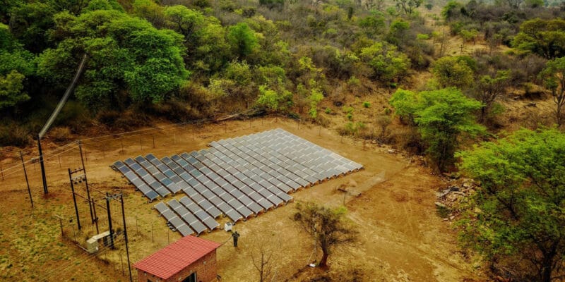 NIGERIA : l’USTDA finance un projet de mini-grids pour 200 000 femmes en zone rurale © /Shutterstock