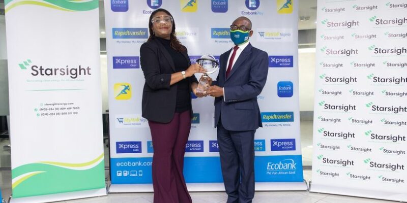 NIGERIA : Ecobank reçoit le prix Starsight de la durabilité énergétique© Starsight Energy