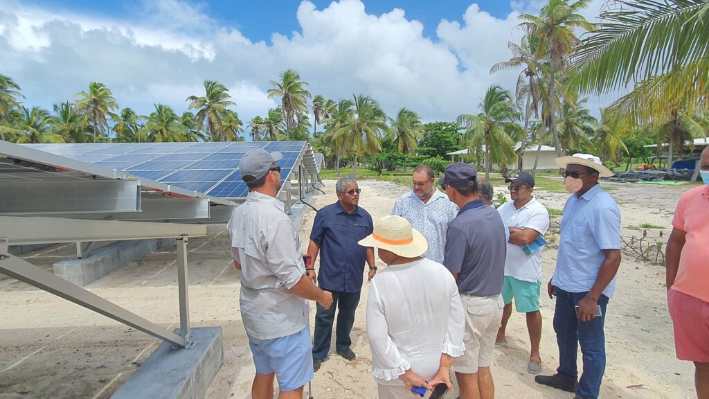 SEYCHELLES : l’IDC met en service deux centrales solaires à Astove et Farquhar© State House Seychelles