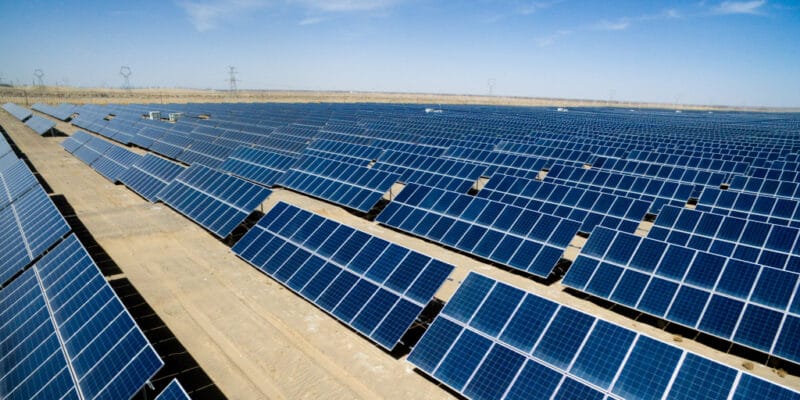 ÉGYPTE : la NREA approuve la construction d’une centrale solaire de 50 MWc à Zaafarana© zhu difeng/Shutterstock