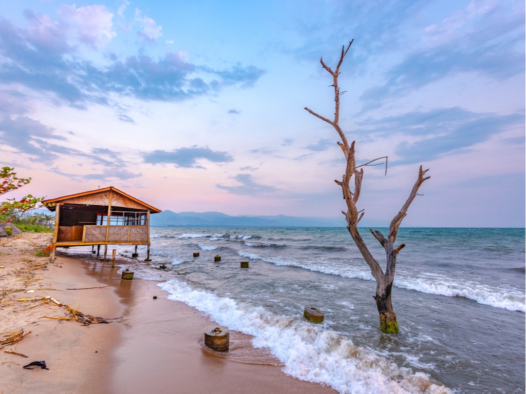DRC: the new rise in the water level of Lake Tanganyika causes concern©mbrand85/Shutterstock