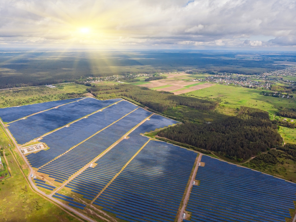 ESWATINI: Globeleq and Sturdee to build two 30 MWp solar power plants © Ryzhkov Oleksandr/Shutterstock