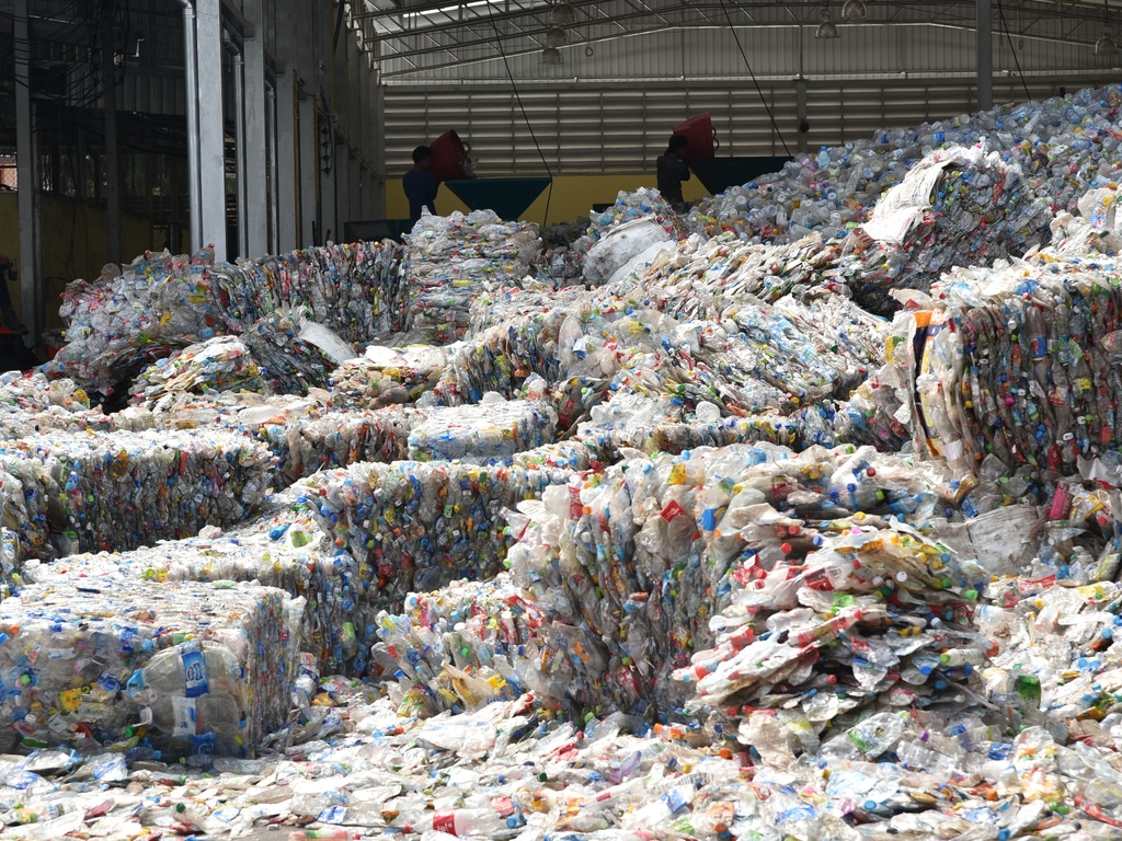 LIBERIA: EGRI to get new plastic recycling equipment©setthayos sansuwansri/Shutterstock