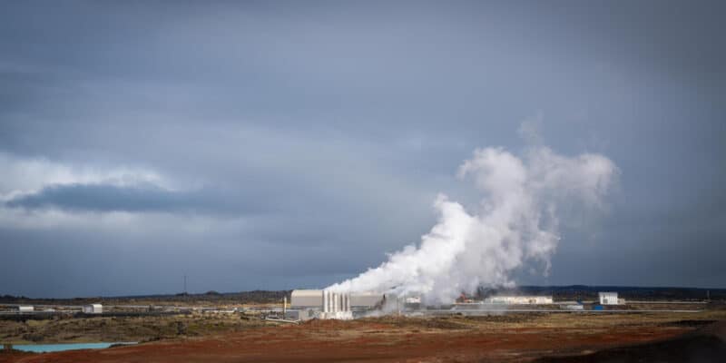 KENYA: GDC calls for tenders for direct use of geothermal steam © luchschenF/Shutterstock