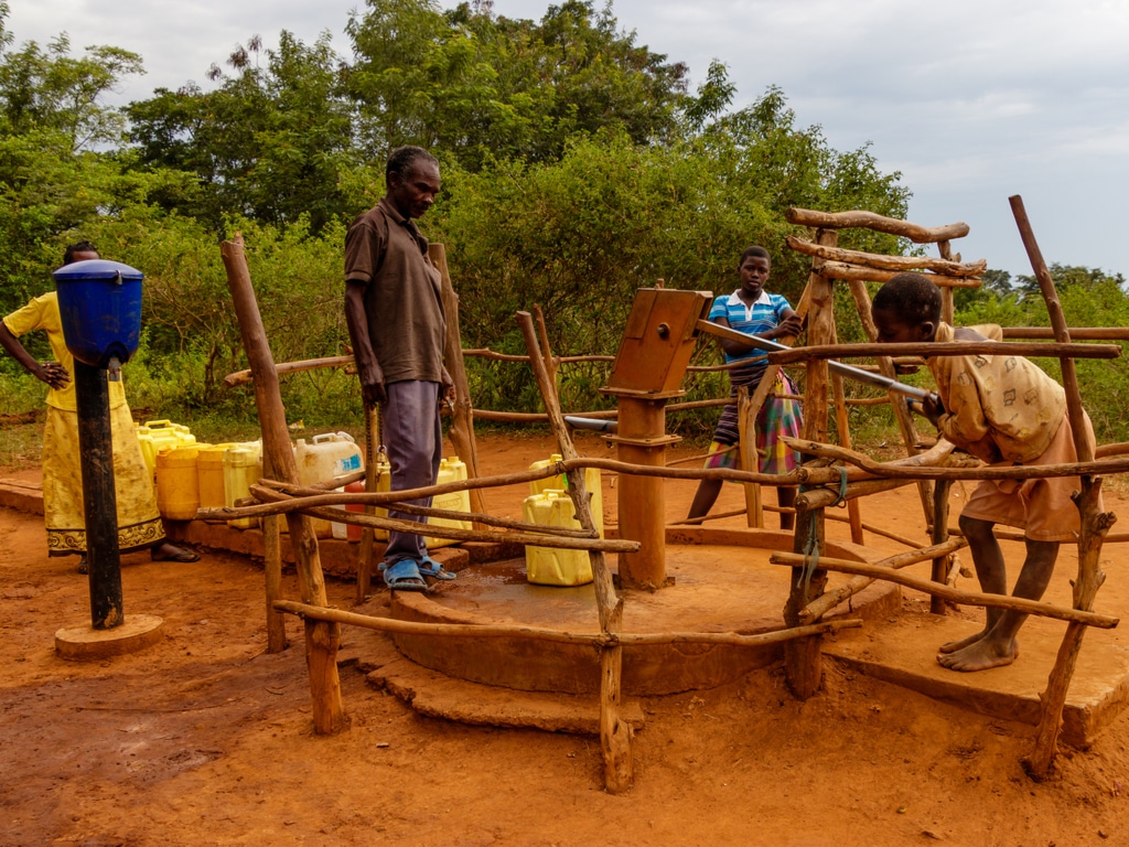 ZIMBABWE: 1,800 boreholes to improve rural water supply©Dennis Wegewijs/Shutterstock