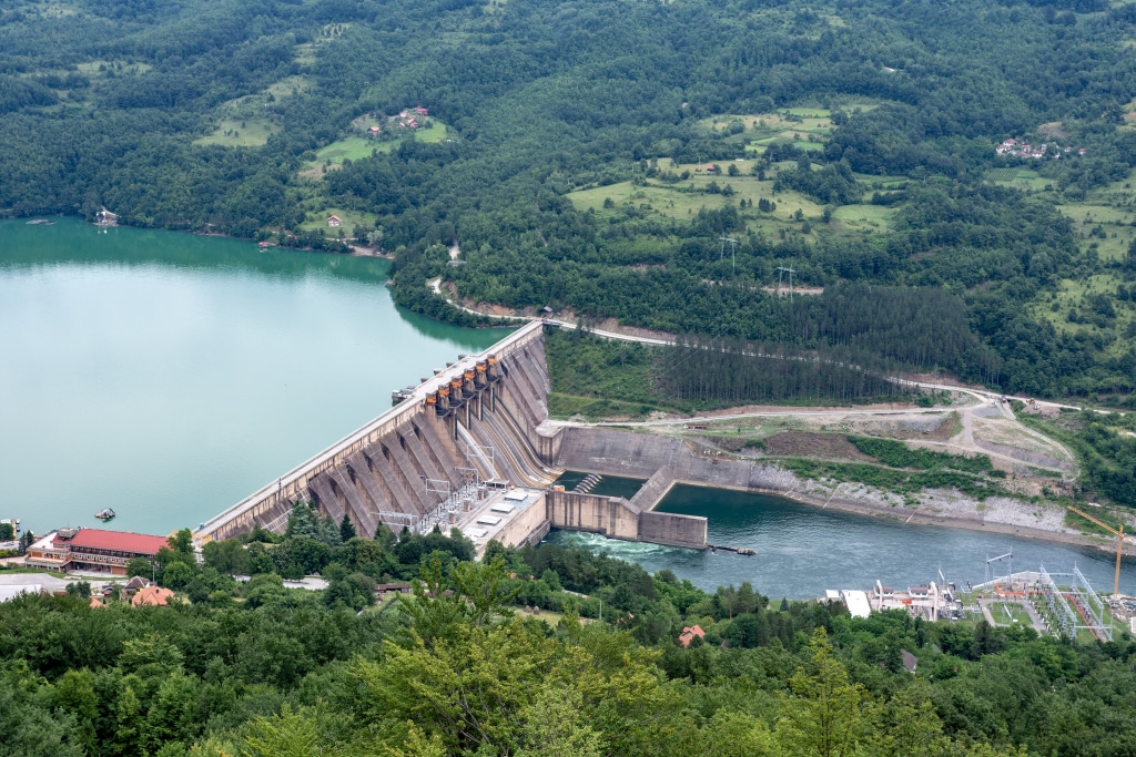 COTE D’IVOIRE : l’EAIF prête 25 M€ pour le barrage hydroélectrique de Singrobo (44 MW) © Victority/Shutterstock