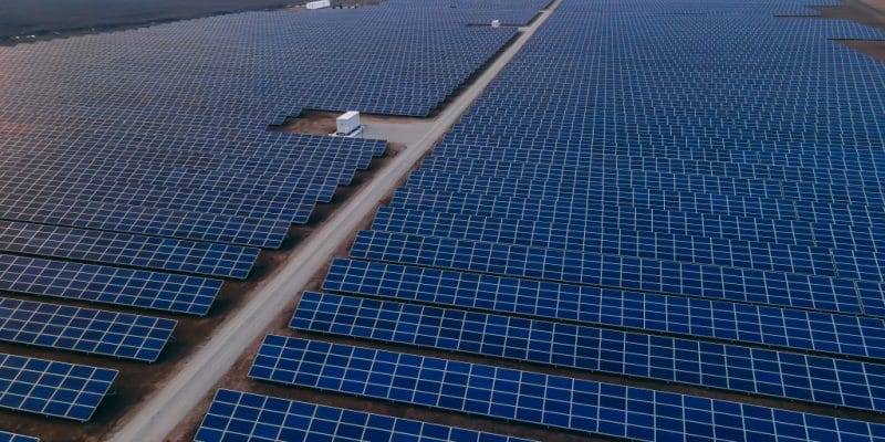GABON : Total Eren veut construire une centrale solaire de 50 MWc près de Libreville © OnPhotoUa/Shutterstock