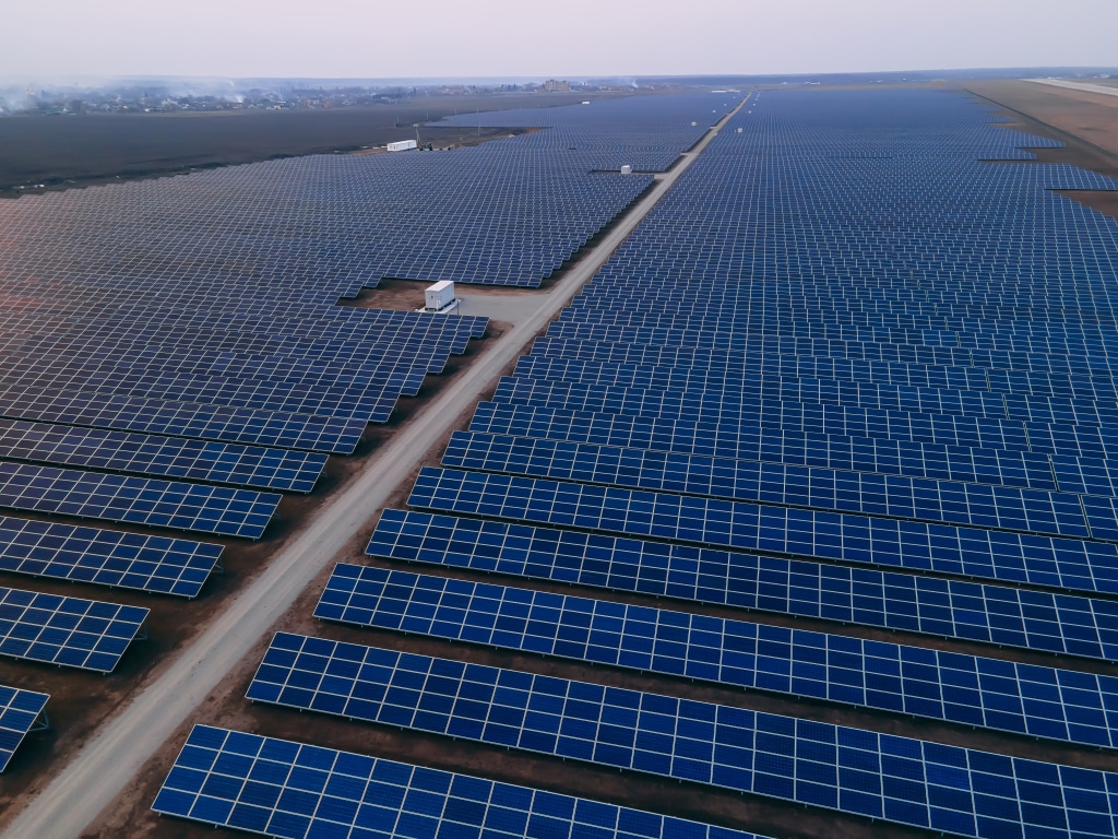 GABON : Total Eren veut construire une centrale solaire de 50 MWc près de Libreville © OnPhotoUa/Shutterstock