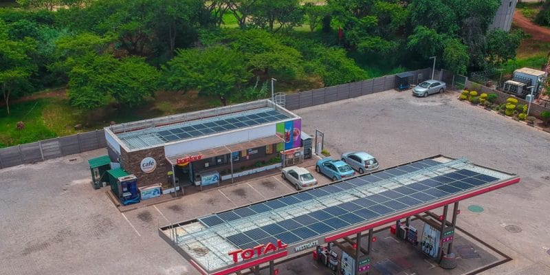 ZIMBABWE : DPA va exploiter l’énergie solaire pour 15 stations-service de Total © DPA