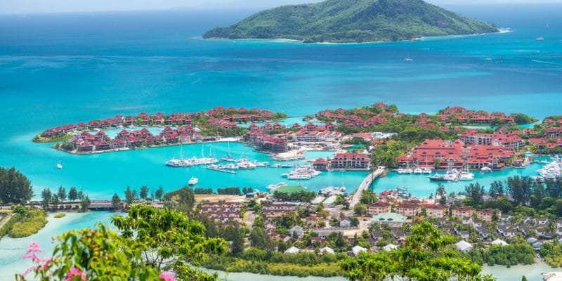 SEYCHELLES: "Eco-District" award to encourage sustainable waste management© GagliardiPhotography/Shutterstock