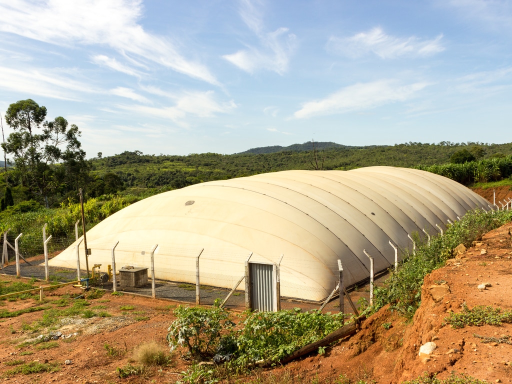 SÉNÉGAL : 60 000 biodigesteurs pour produire du biogaz à partir des boues fécales ©Marco Paulo Bahia Diniz/Shutterstock