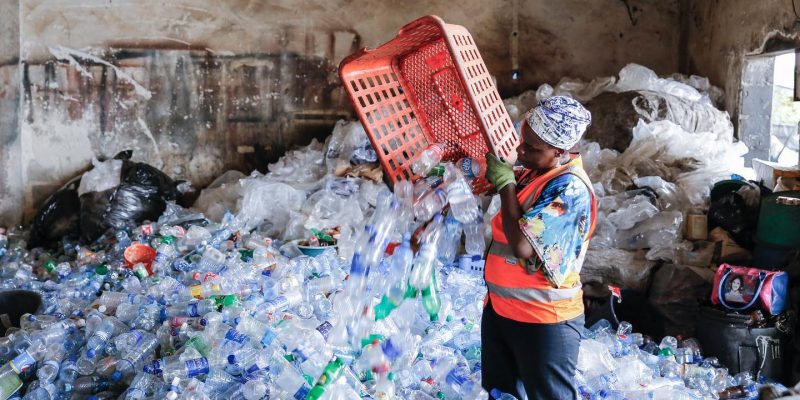 NIGERIA: Wecyclers to recycle plastic waste from Nigerian Breweries©Wecyclers