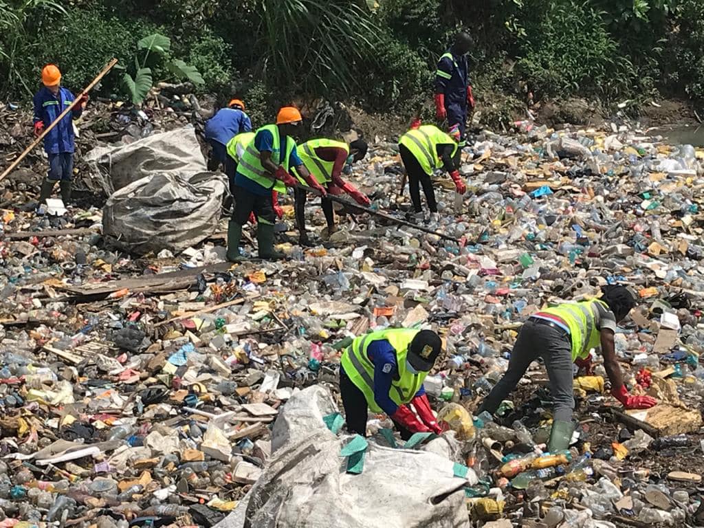 CAMEROUN : une initiative de SABC permettra de collecter 1 441 tonnes de plastiques© Red-plast