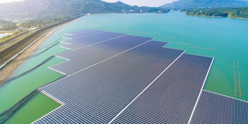 OUGANDA : Swedfund finance des centrales solaires flottantes dans plusieurs barrages©Tom Wang/Shutterstock