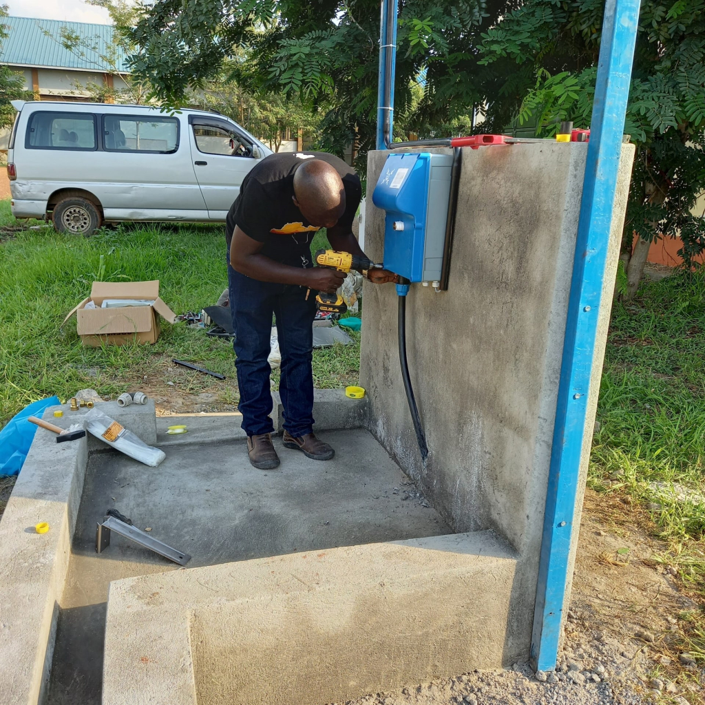 SOUDAN DU SUD : ApTech installe 106 distributeurs d’eau fonctionnant à solaire ©Aptech Africa