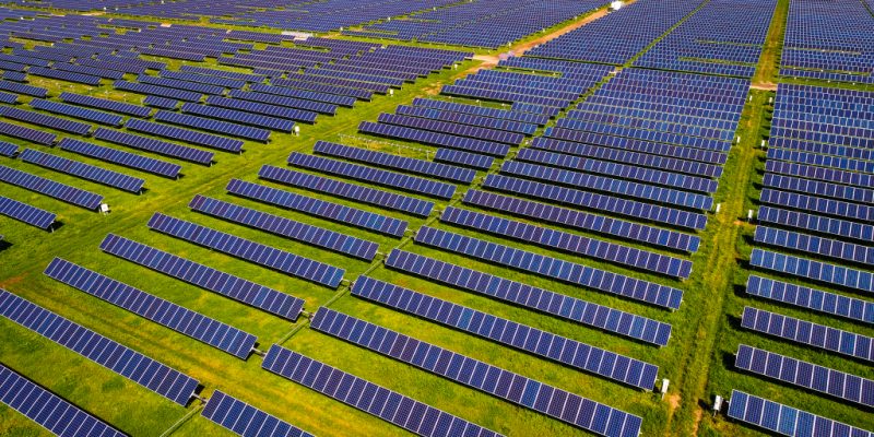 CÔTE D’IVOIRE : 10 IPP en lice pour les centrales solaires de Laboa et Touba de 60 MWc ©Roschetzky Photography/Shutterstock