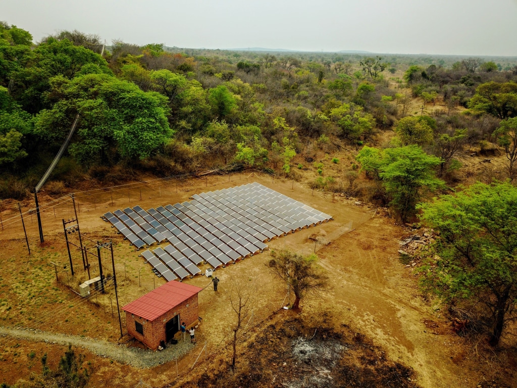 NIGERIA : un programme d’approvisionnement global pour les entreprises d’énergie verte© Sebastian Noethlichs/Shutterstock