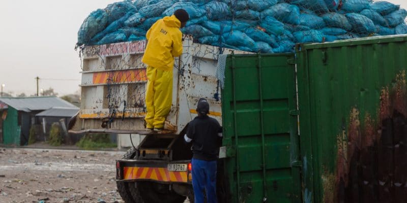 CÔTE D’IVOIRE : le CEA Valopro formera à la valorisation des déchets à Yamoussokro © Chadolfski de Shutterstock