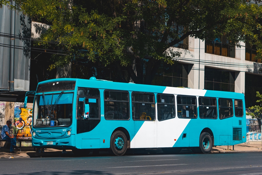KENYA:BasiGo launches production of electric buses with one million dollars © Cristian Silva Villalobos/Shutterstock