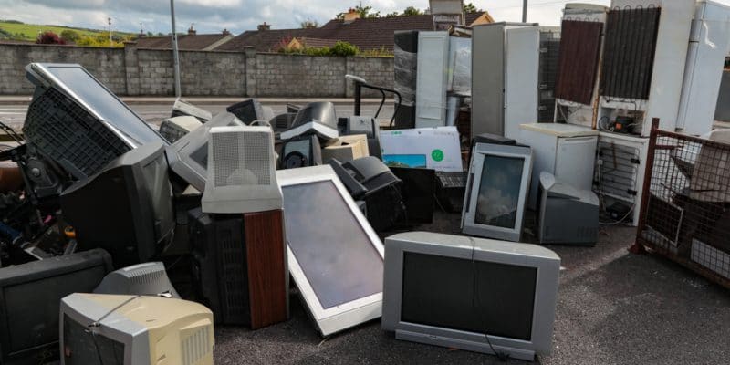 EAST AFRICA: Import of e-waste banned from July 1st, 2022©gabriel12/Shutterstock