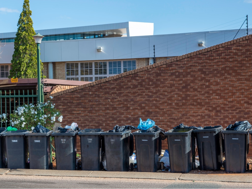 ZIMBABWE : 4 universités signent avec Clean City pour la gestion de leurs déchets ©Jurie Maree/Shutterstock