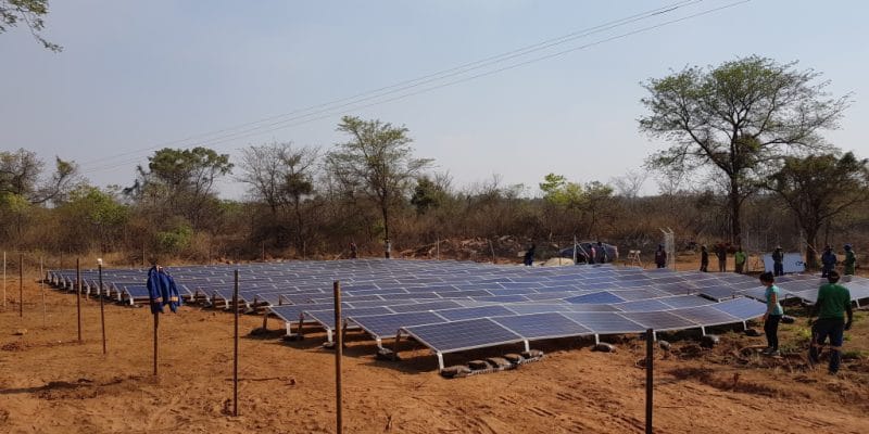 AFRIQUE : la KfW débloque 49 M€ pour l’électrification via les mini-grids verts ©Sebastian Noethlichs/Shutterstock