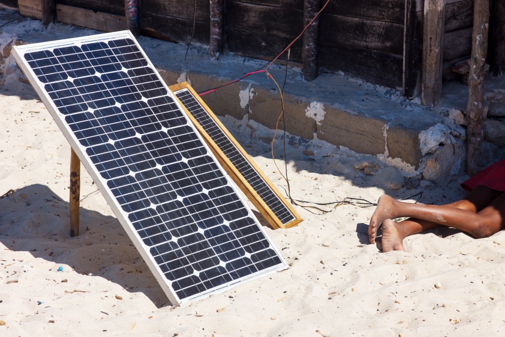 SENEGAL: Coperes joins forces with ARE for renewable energy electrification © KRISS75/Shutterstock