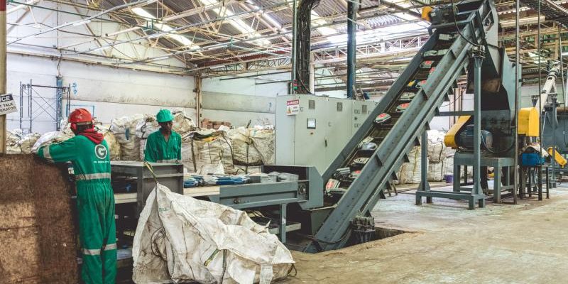 KENYA: Dow invests in Mr. Green Africa to recycle plastic waste©Mr. Green Africa