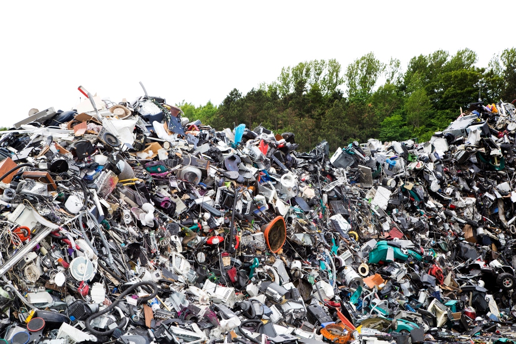 SOUTH AFRICA: a factory will recycle electronic waste in Gauteng © Morten B/ Shutterstock