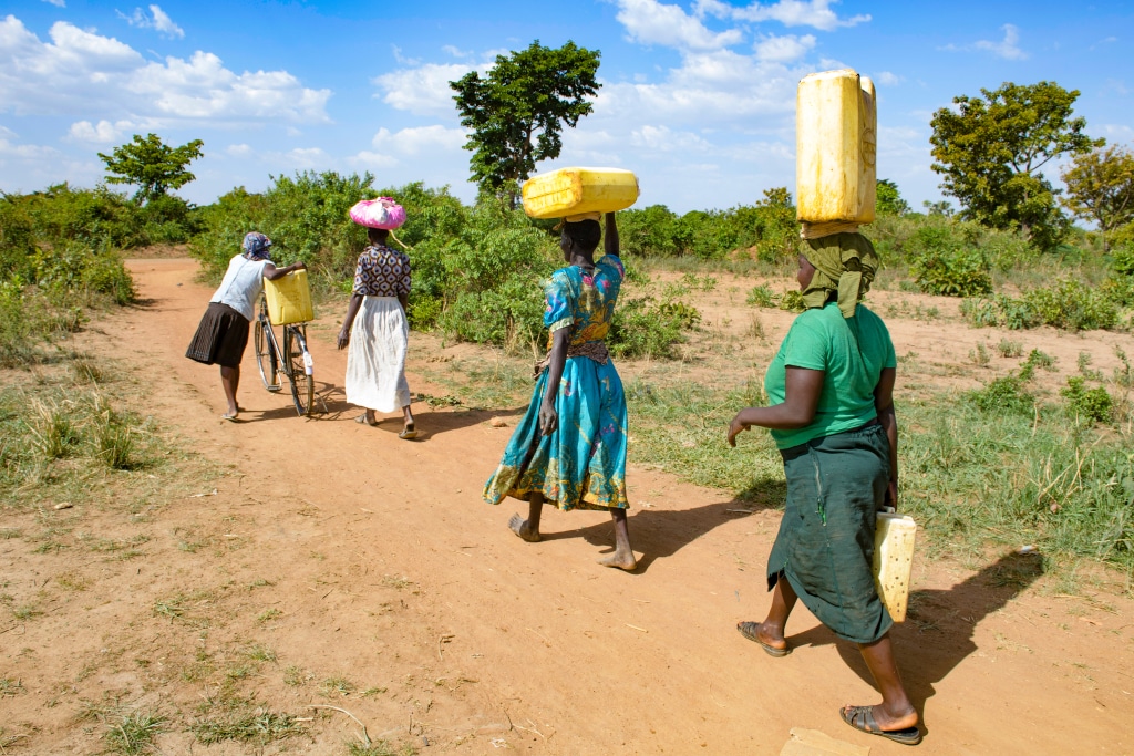 AFRICA: Drinking water at the heart of rural development © Richard Juilliart/Shutterstock